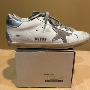 GOLDEN GOOSE SIZE 37 BRAND NEW NEVER WORN